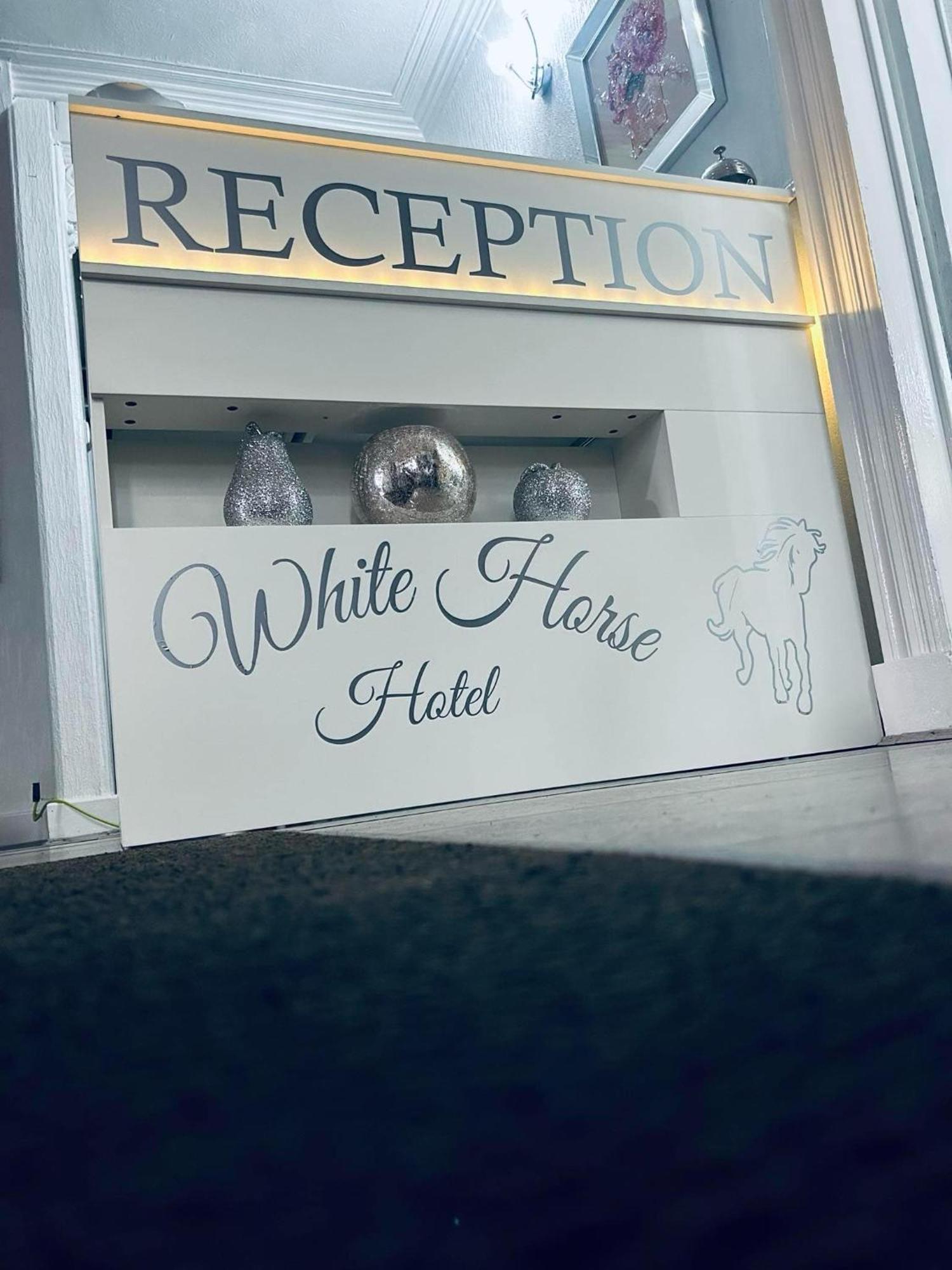 White Horse Hotel Strichen Dış mekan fotoğraf