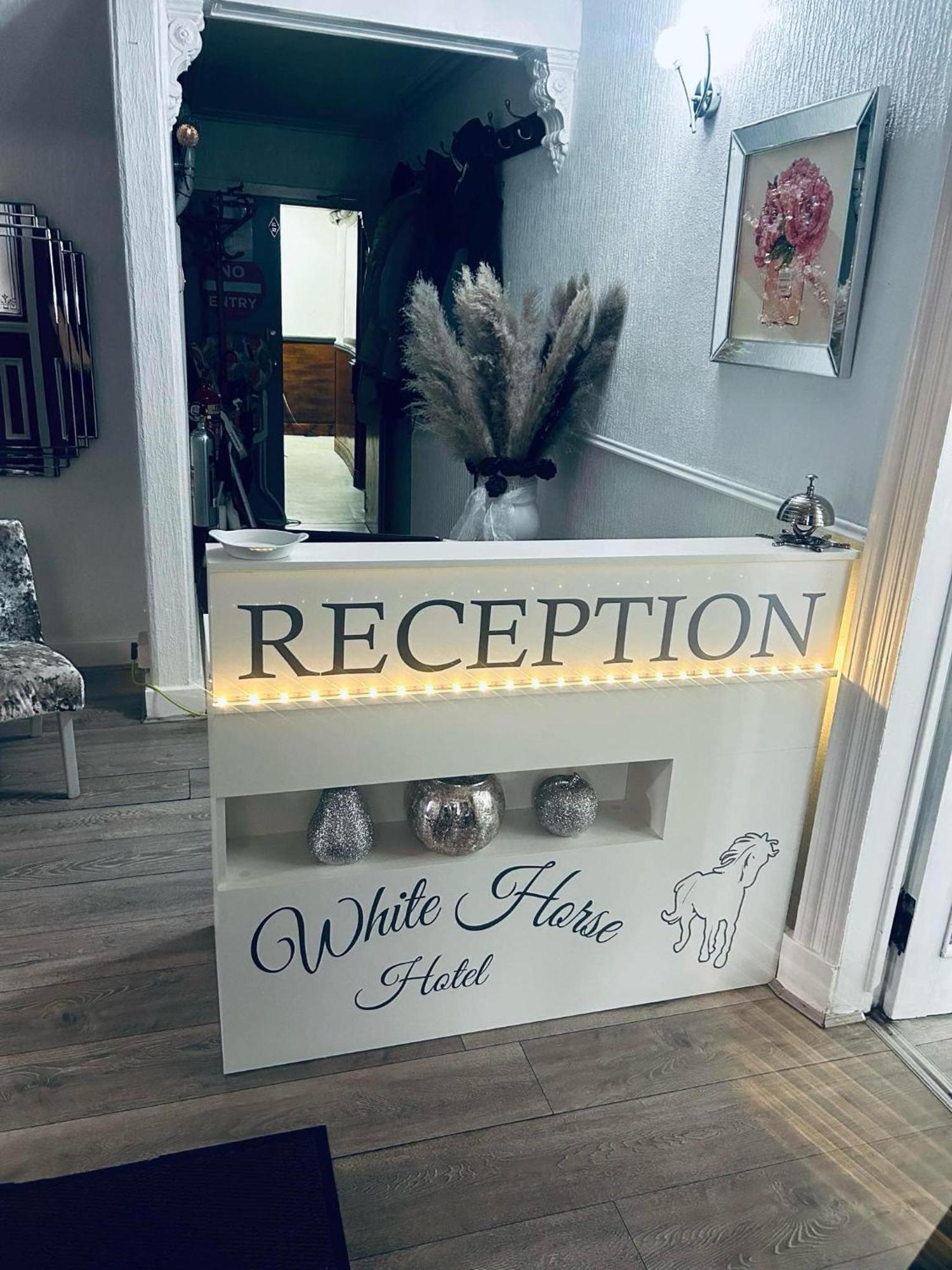 White Horse Hotel Strichen Dış mekan fotoğraf